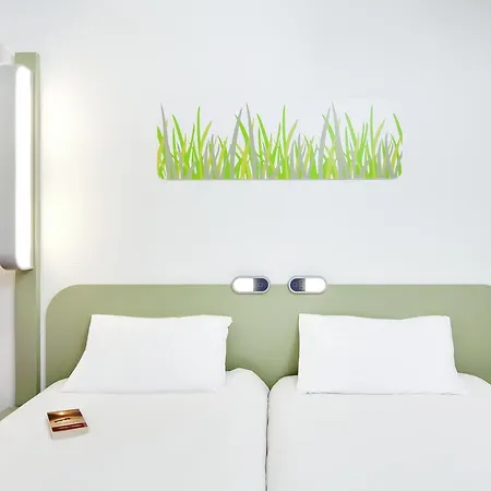 イビス バジェット クレルモンフェラン サントル モンフェラン ホテル